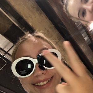 Meet your Posher, Clare